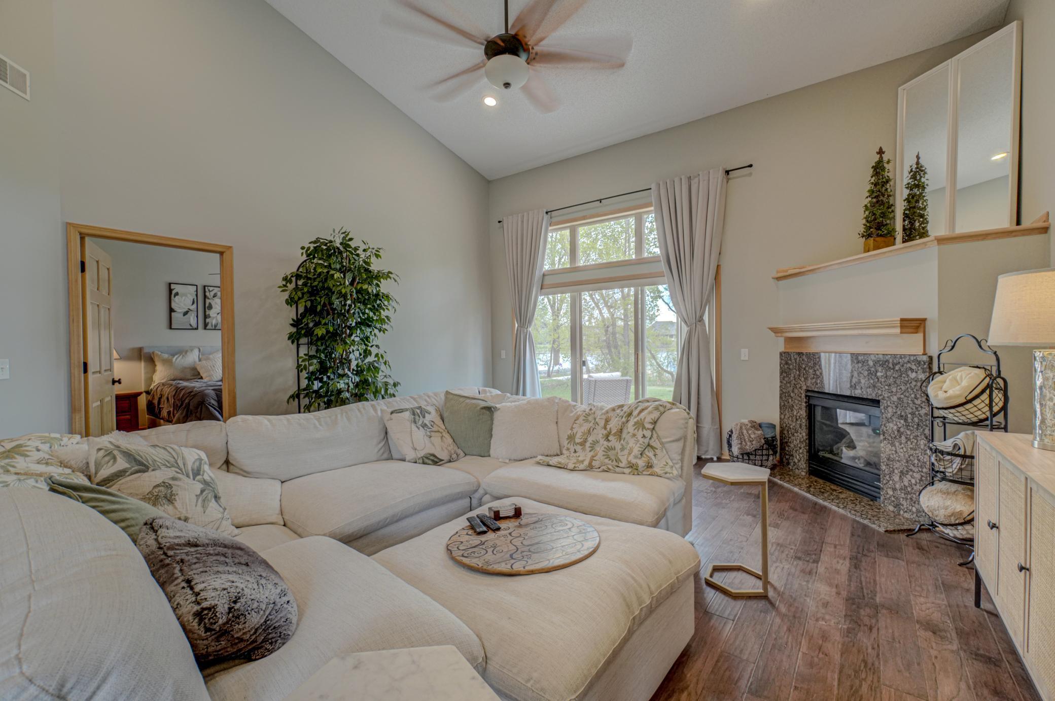 16807 Edinburg Way-all the natural light