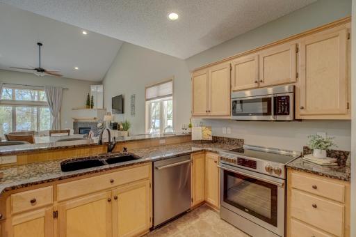 16807 Edinburg Way, Lakeville, MN 55024