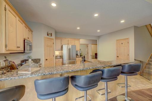 16807 Edinburg Way, Lakeville, MN 55024