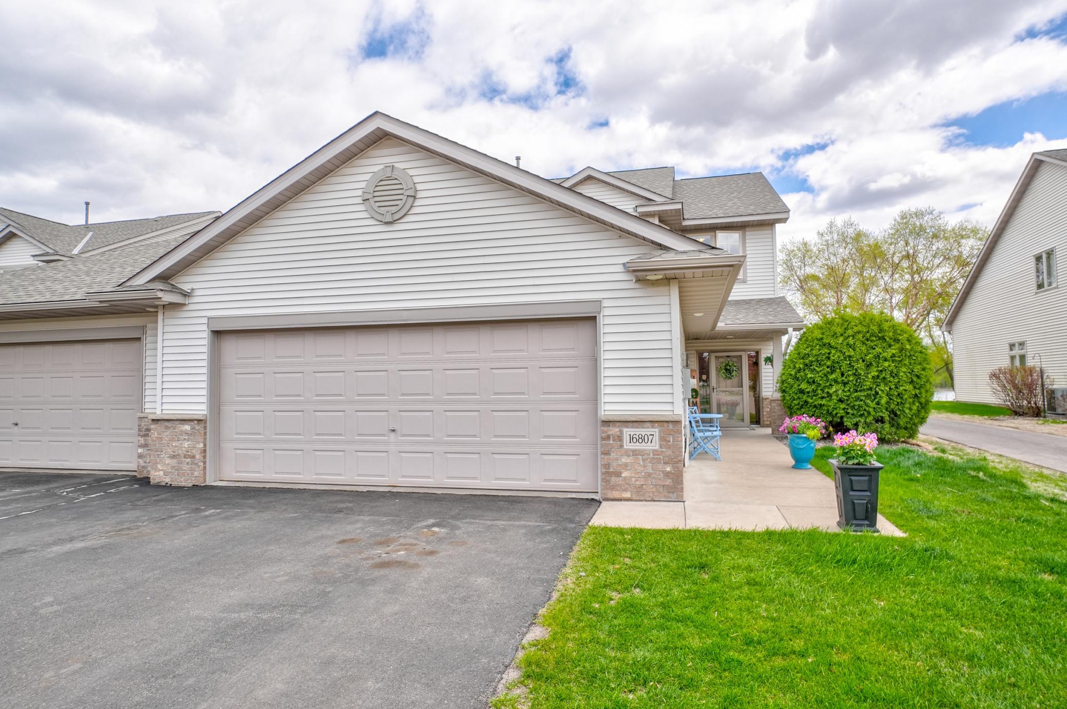 16807 Edinburg Way-welcome home