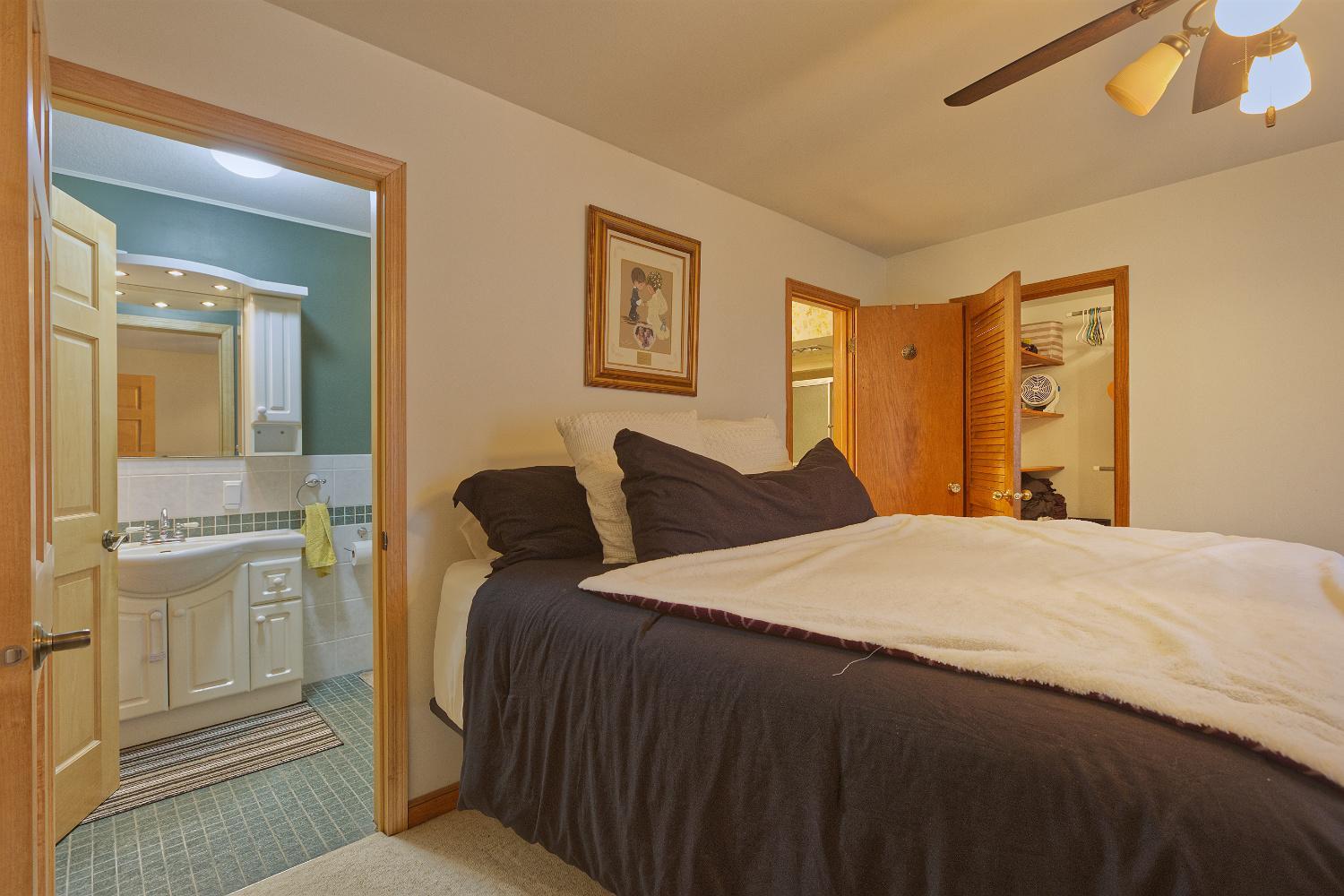 Private bath with vanity & shower and walk through 3/4 bath