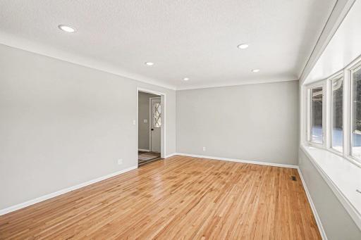 20140 Akin Road, Farmington, MN 55024