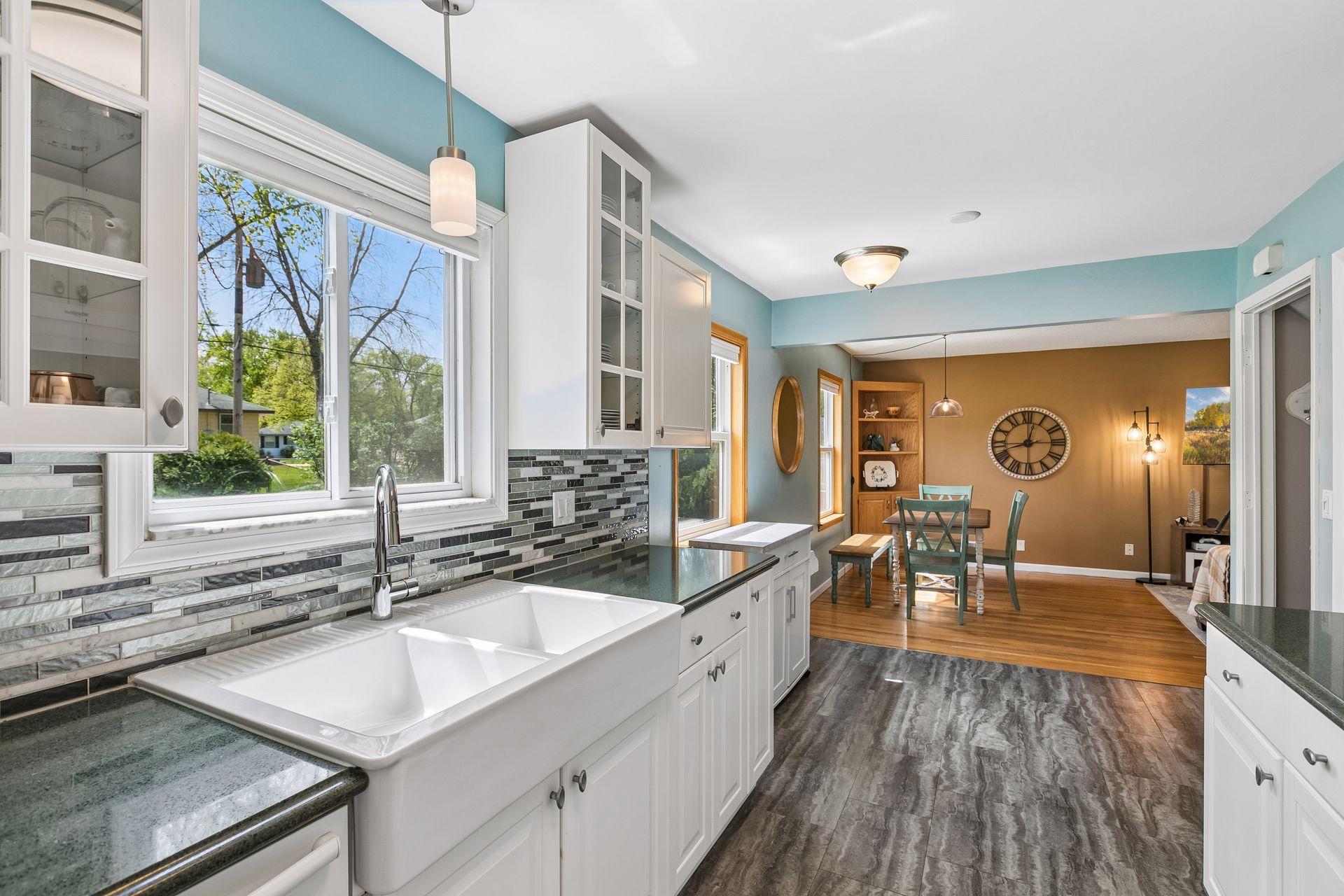 Granite countertops and farmhouse sink