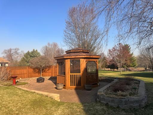 9161 N Kentucky Avenue N, Brooklyn Park, MN 55445