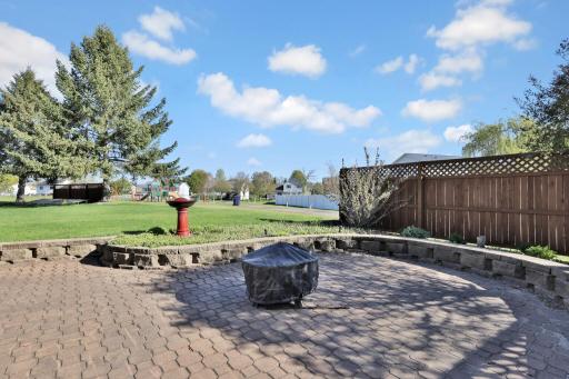 9161 N Kentucky Avenue N, Brooklyn Park, MN 55445