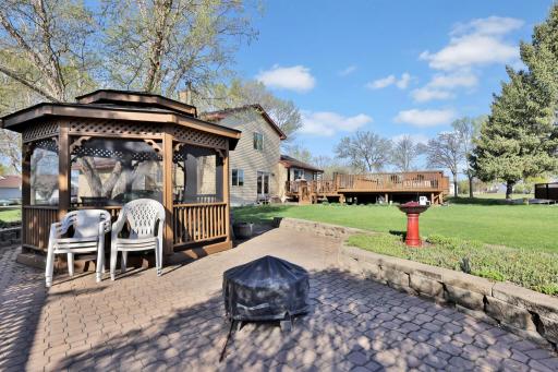 9161 N Kentucky Avenue N, Brooklyn Park, MN 55445