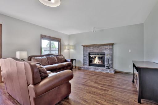 9161 N Kentucky Avenue N, Brooklyn Park, MN 55445