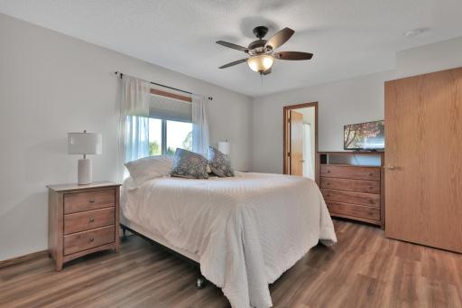 9161 N Kentucky Avenue N, Brooklyn Park, MN 55445
