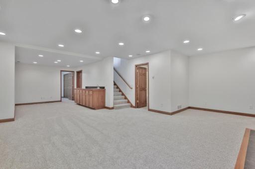 9161 N Kentucky Avenue N, Brooklyn Park, MN 55445