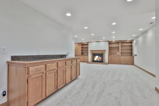 9161 N Kentucky Avenue N, Brooklyn Park, MN 55445