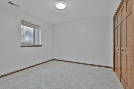 9161 N Kentucky Avenue N, Brooklyn Park, MN 55445