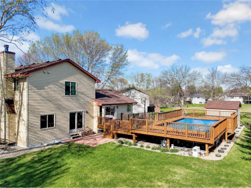 9161 N Kentucky Avenue N, Brooklyn Park, MN 55445