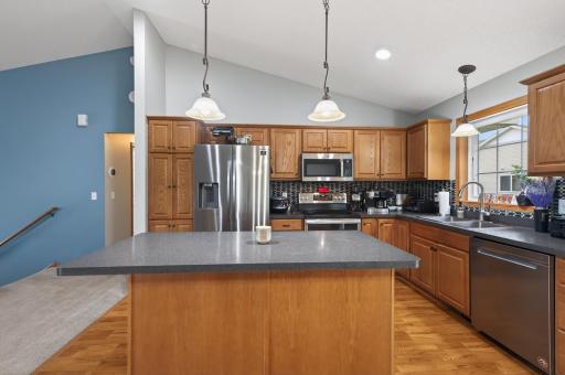 14611 Boxwood Path, Rosemount, MN 55068