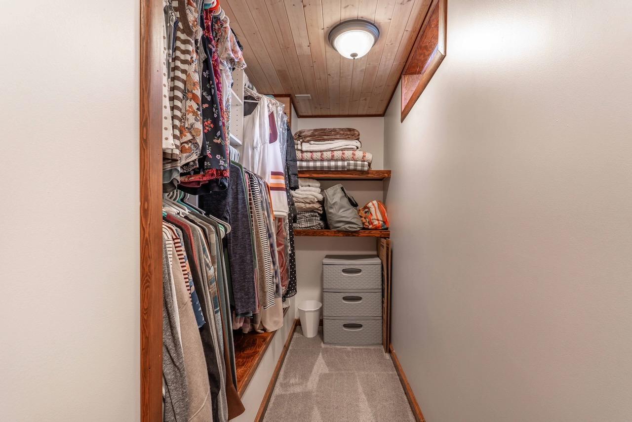 28 BasementBedroomCloset.jpeg