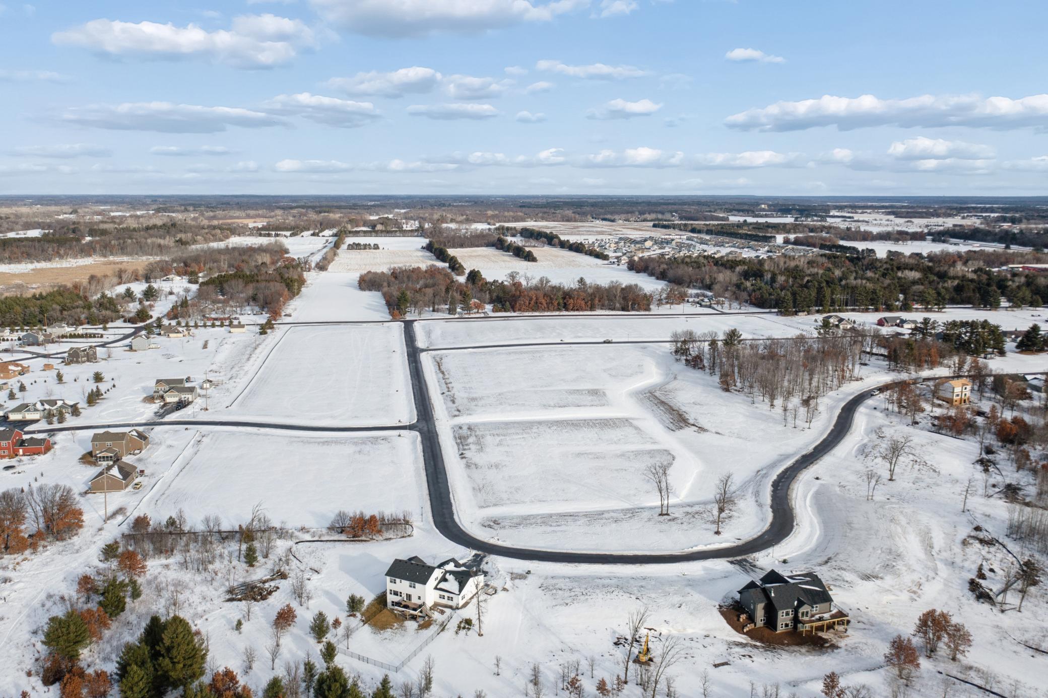 Sunrise Bluff 3rd Addition - Aerial of Community