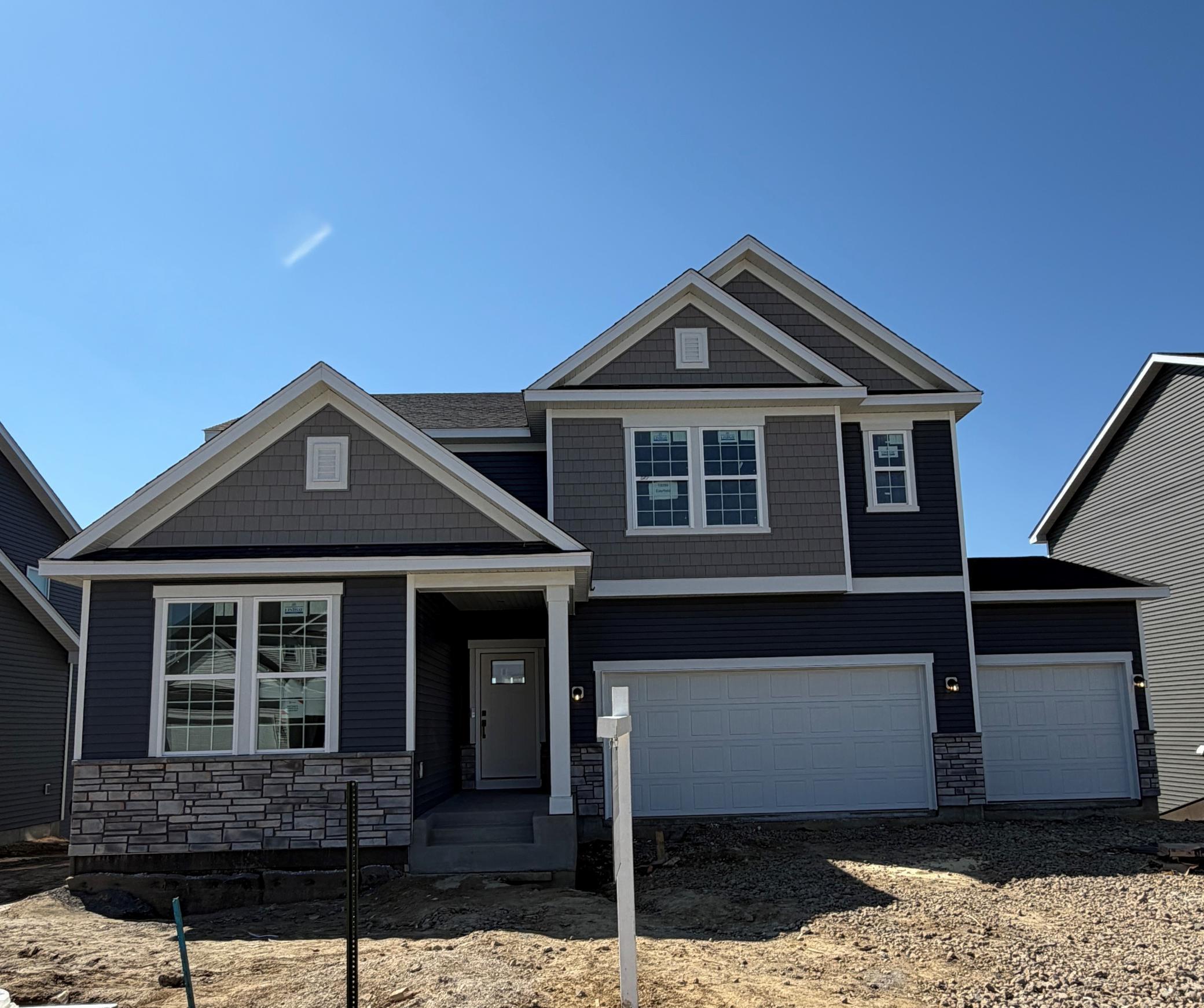 Ivy Exterior 19289.jpg