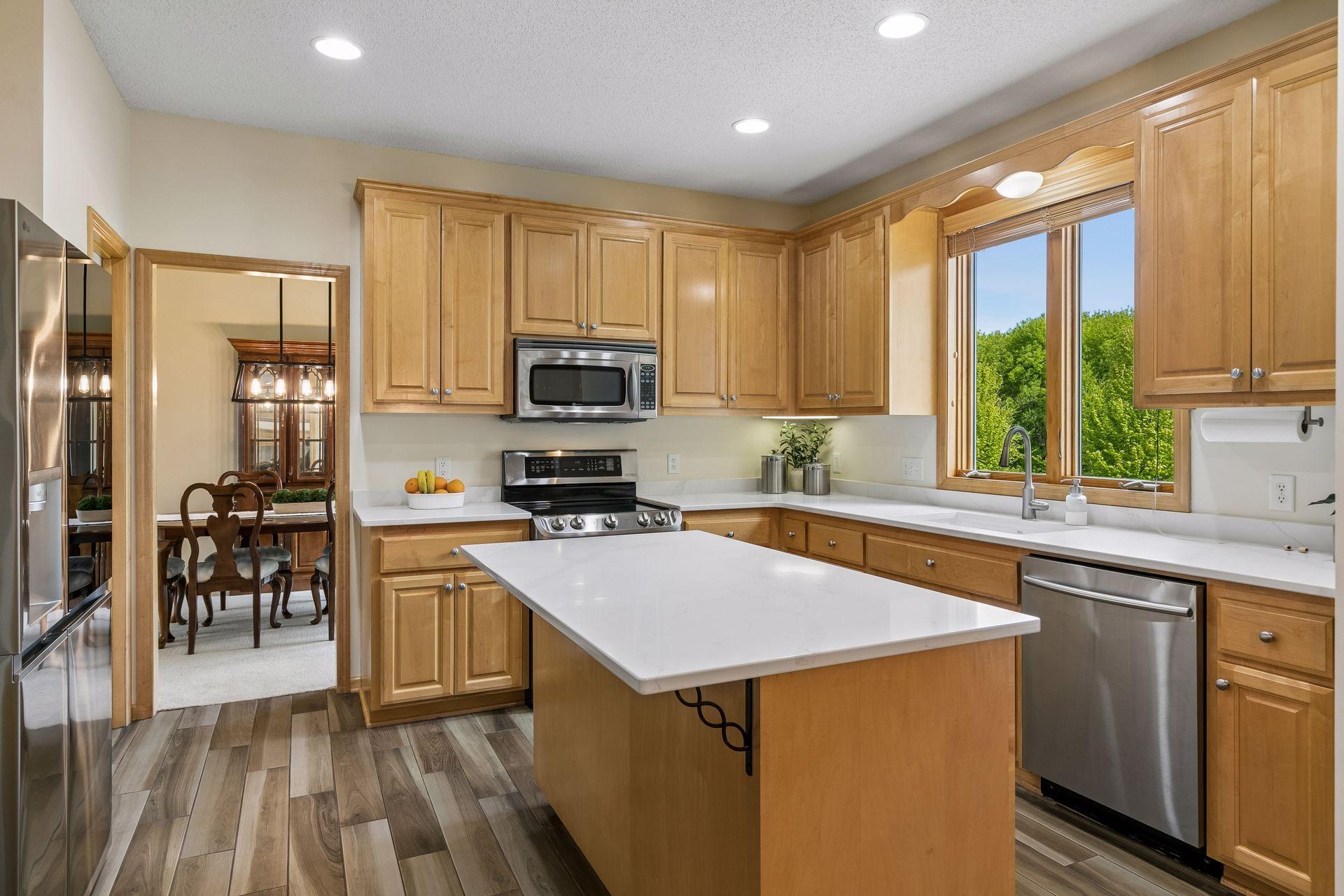 New Quartz Counter Tops
