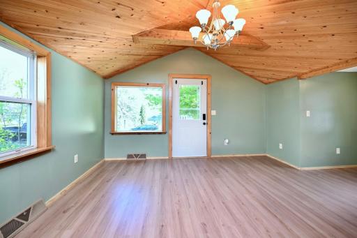 959 W 2nd Street, Winona, MN 55987