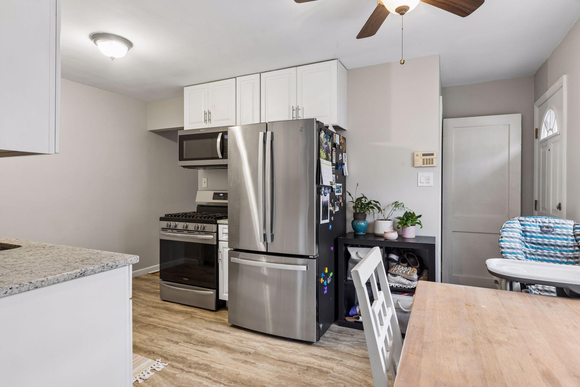 Unit 4627 - kitchen