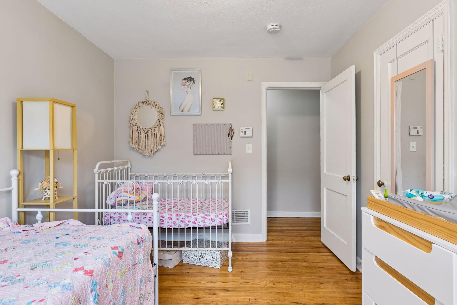 Unit 4627 - bedroom 2