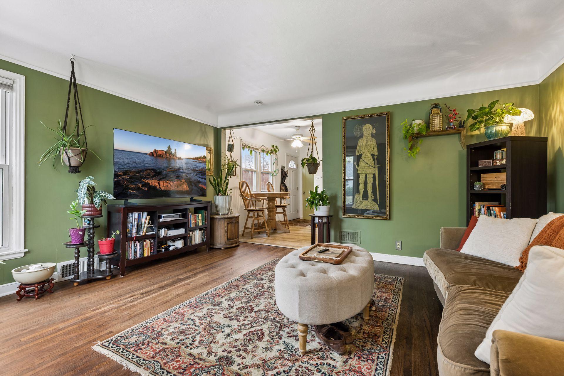 Unit 4625 - Living Room