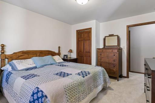 707 Hamline Avenue S, Saint Paul, MN 55116