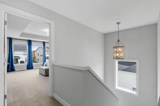 42-web-or-mls-2302 Kester Ave NE-42.jpg