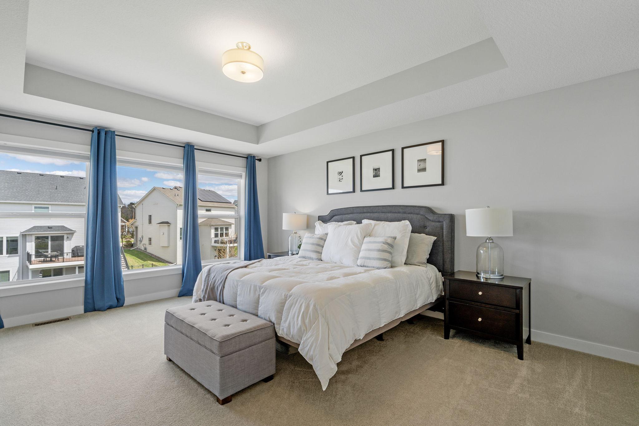 UL w/ 4 Beds + Laundry Room