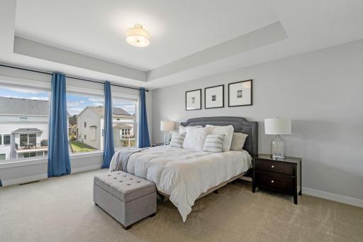 UL w/ 4 Beds + Laundry Room