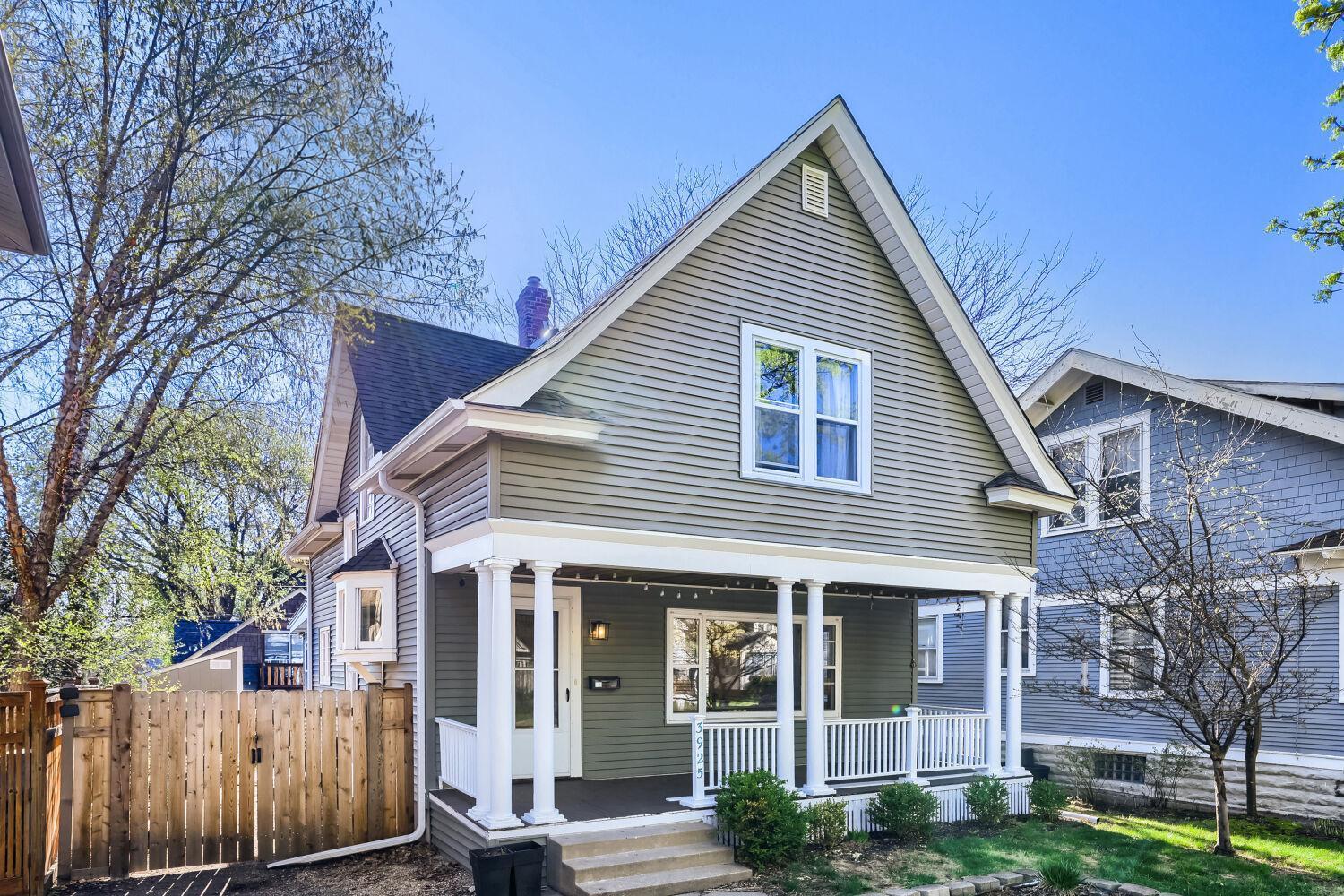 3925 Blaisdell Ave - Web Quality - 003 - 03 Exterior Front.jpg