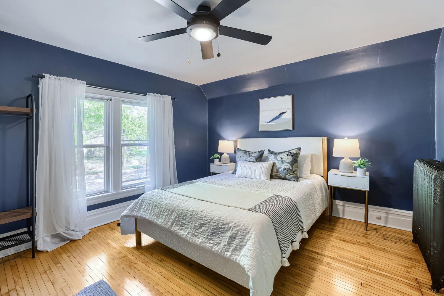 3925 Blaisdell Ave - Web Quality - 017 - 17 Primary Bedroom.jpg