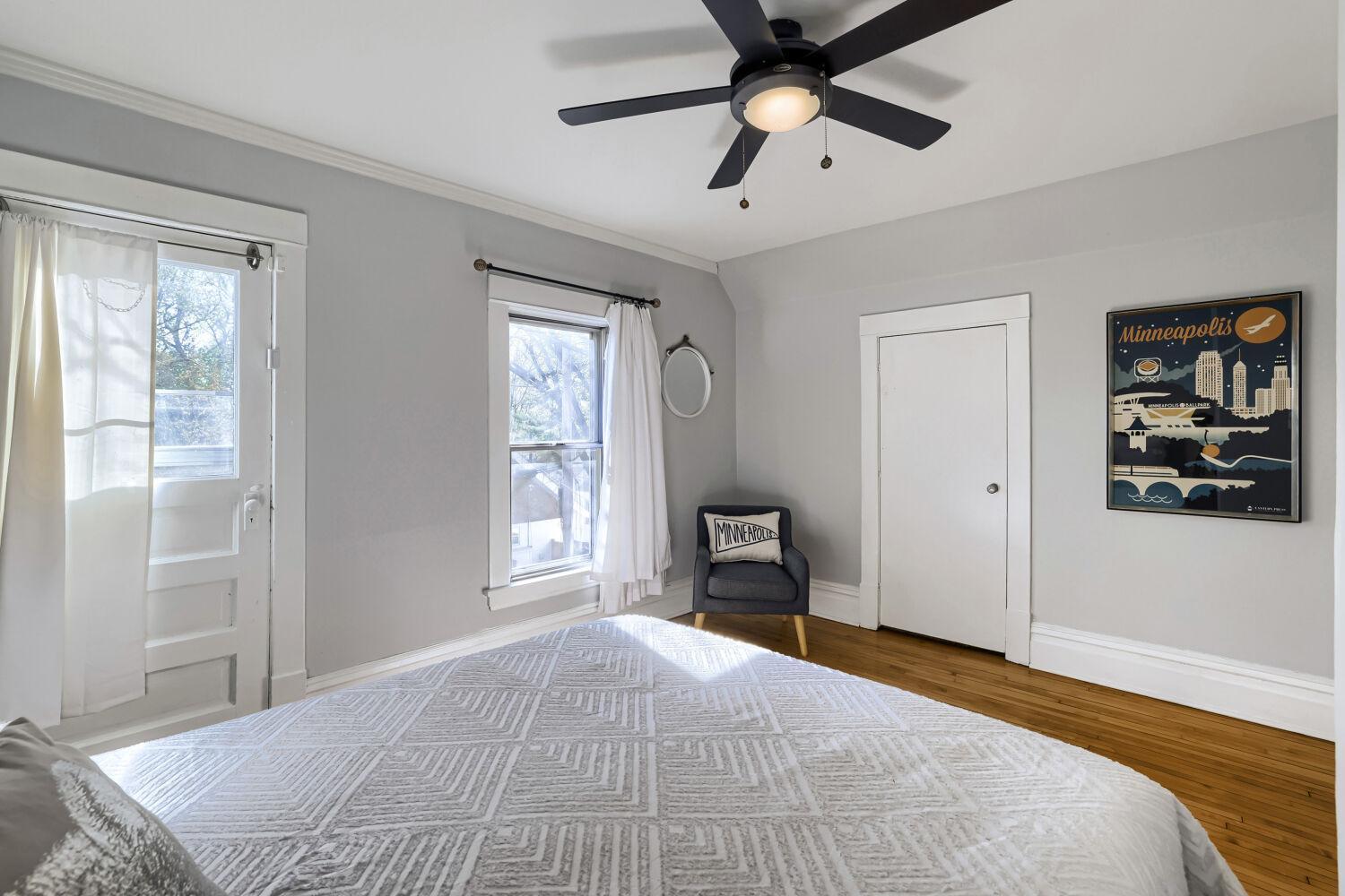 3925 Blaisdell Ave - Web Quality - 024 - 24 Bedroom.jpg