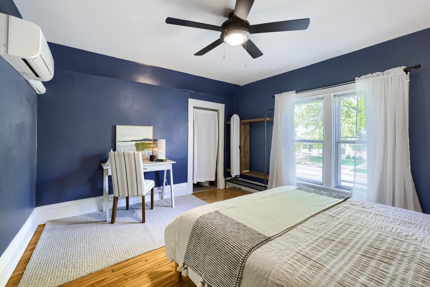 3925 Blaisdell Ave - Web Quality - 019 - 19 Primary Bedroom.jpg