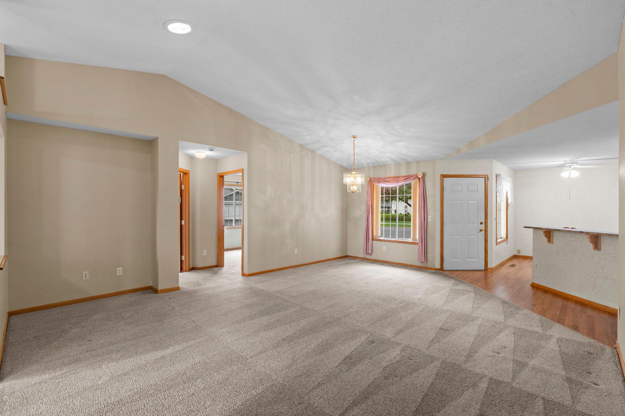 Formal dining room space off the entry and adjacent to the kitchen