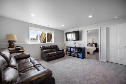 5505 11th Street W, West Fargo, ND 58078