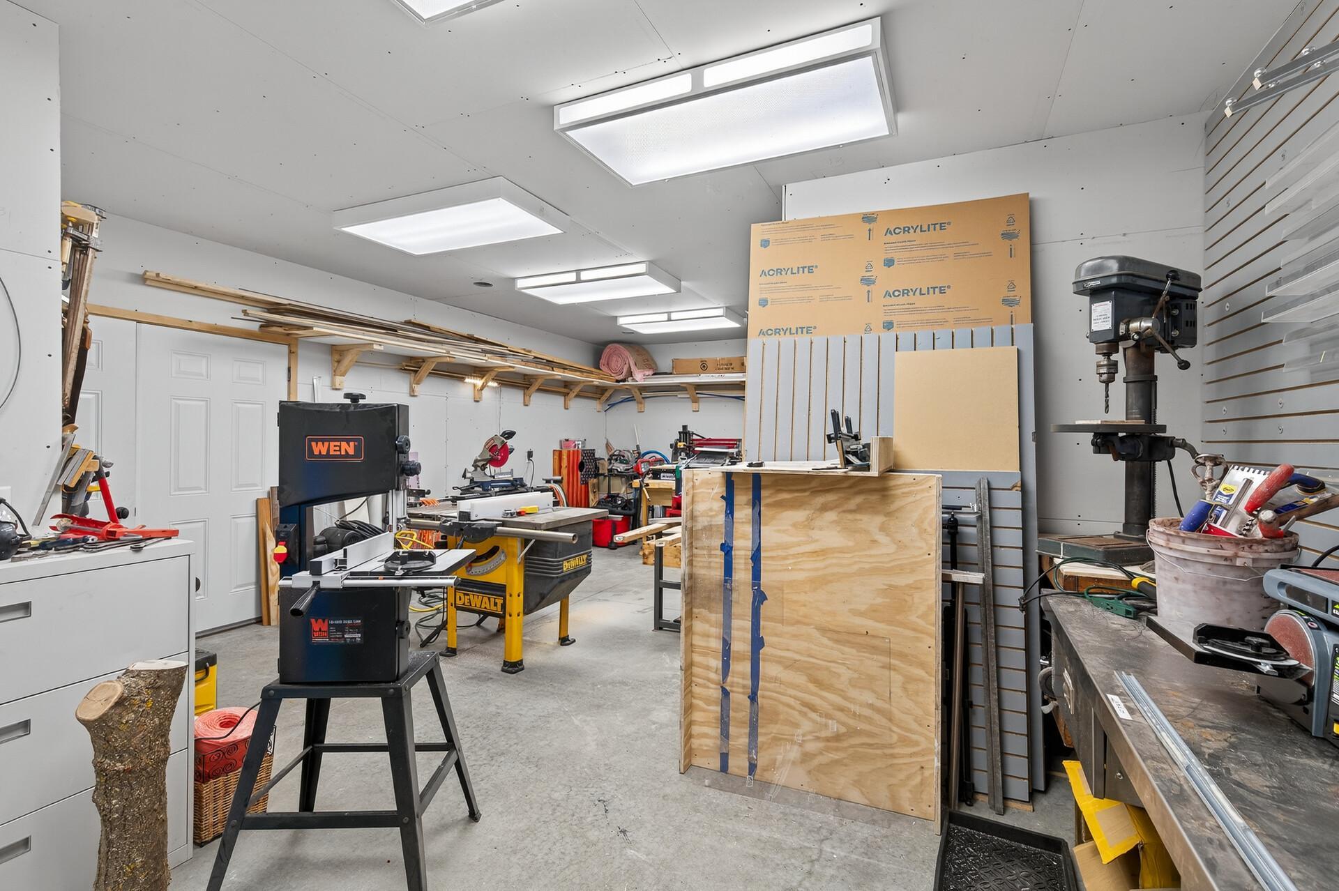 more workshop.jpg