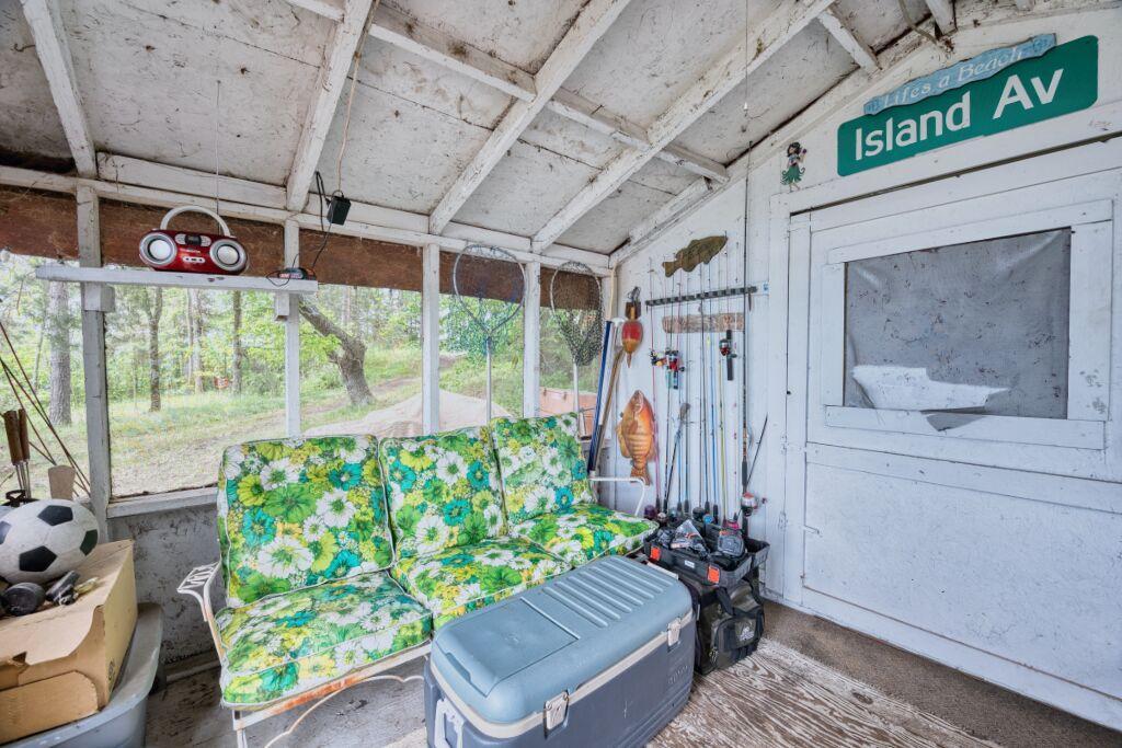 Boat House entry