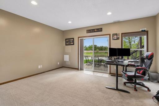 1830 Penstemon Lane, Shakopee, MN 55379