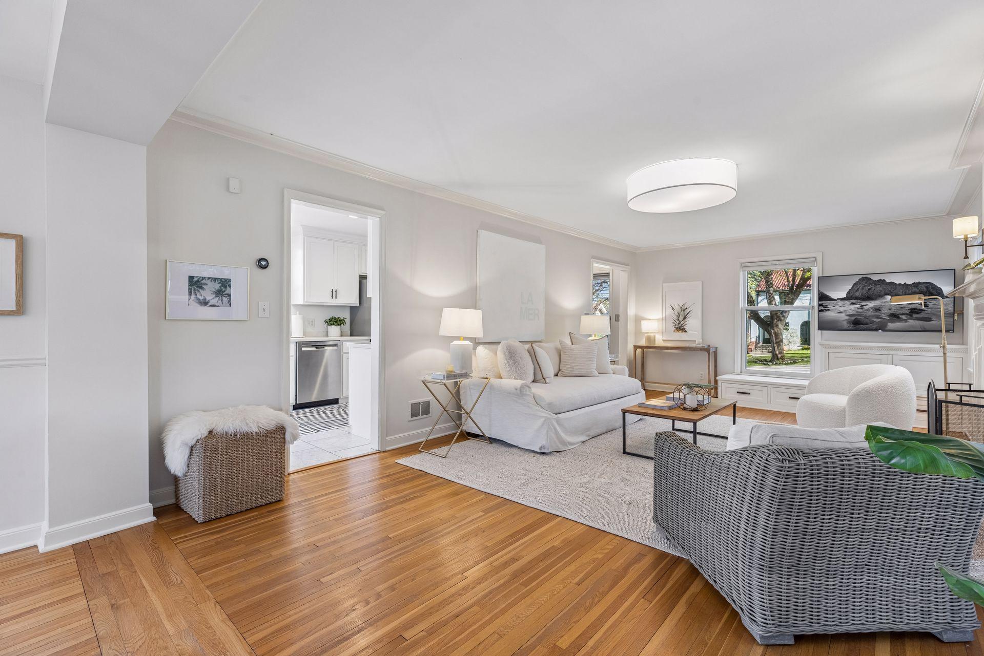 2236 Princeton Avenue - Spacecrafting - 0011.jpg