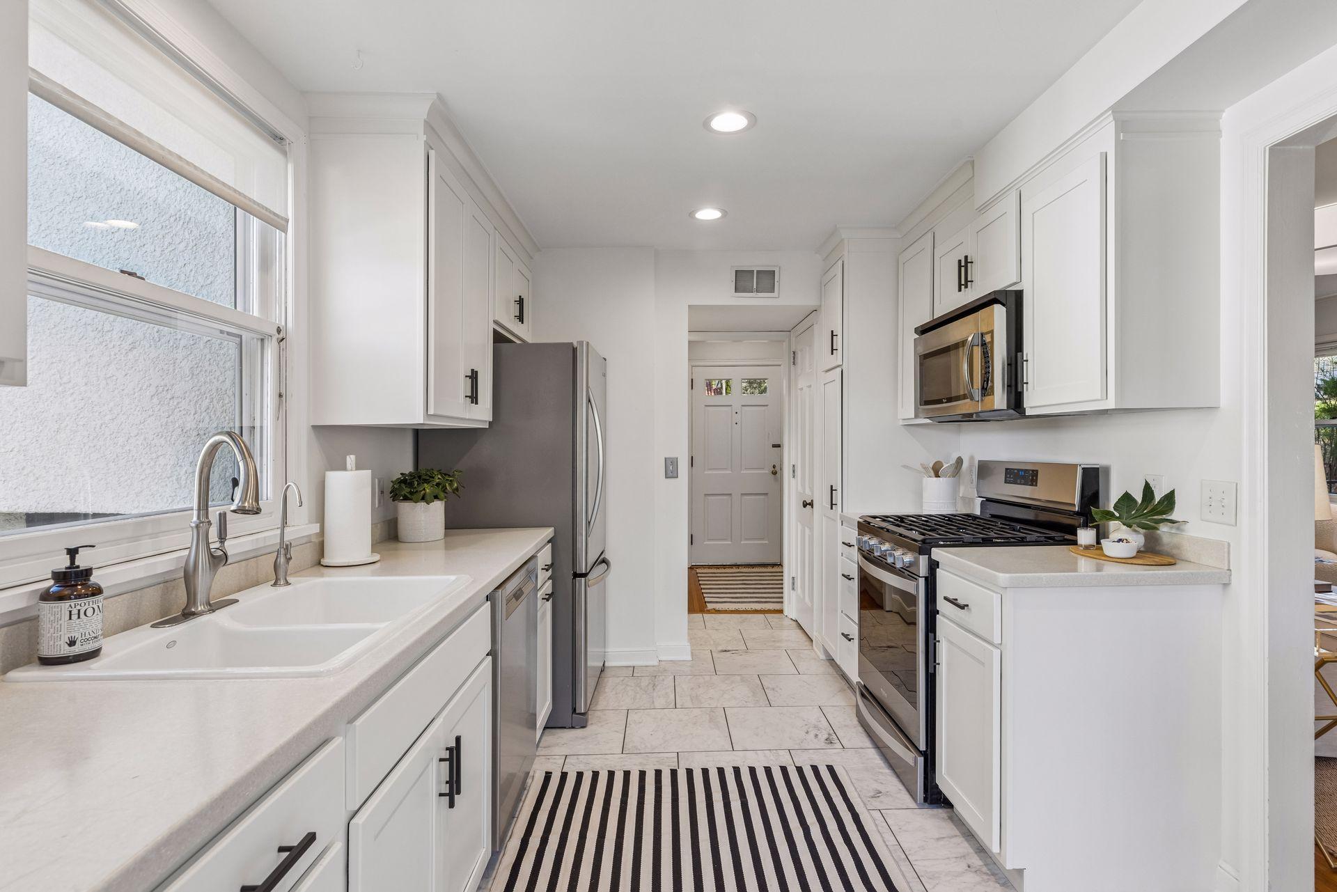 2236 Princeton Avenue - Spacecrafting - 0017.jpg