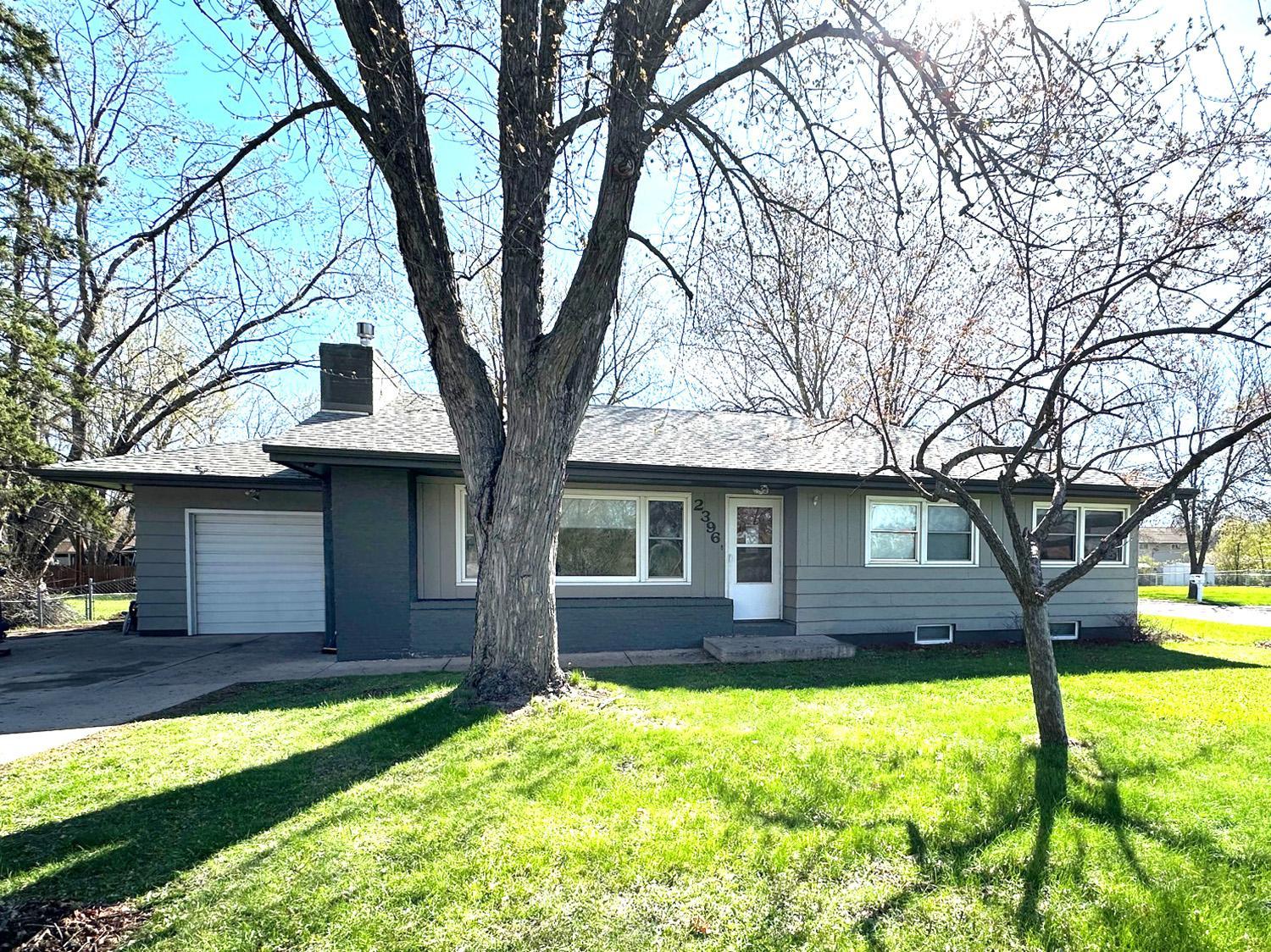 2396 Clearwater Rd2.jpg