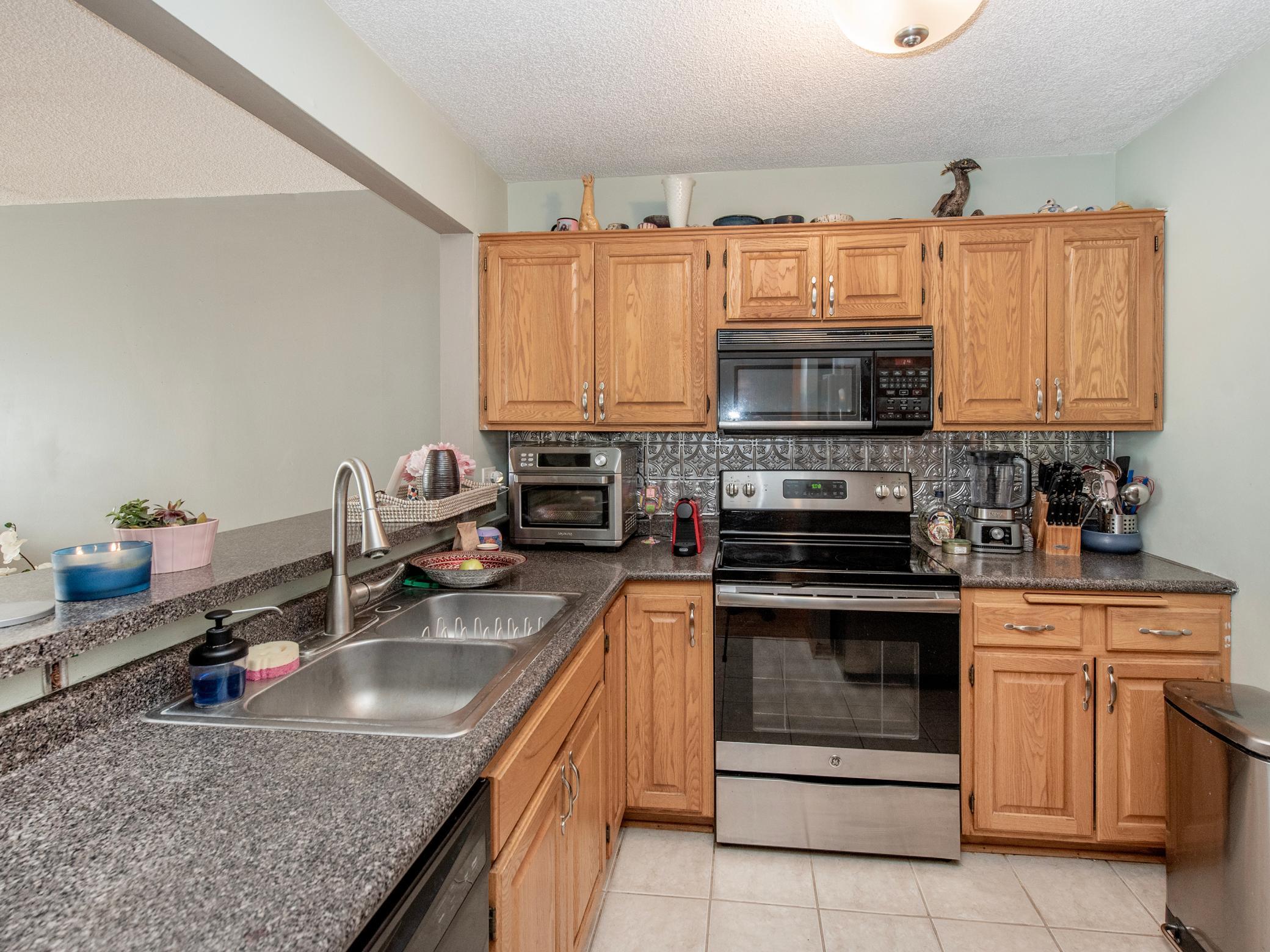 Spacious kitchen