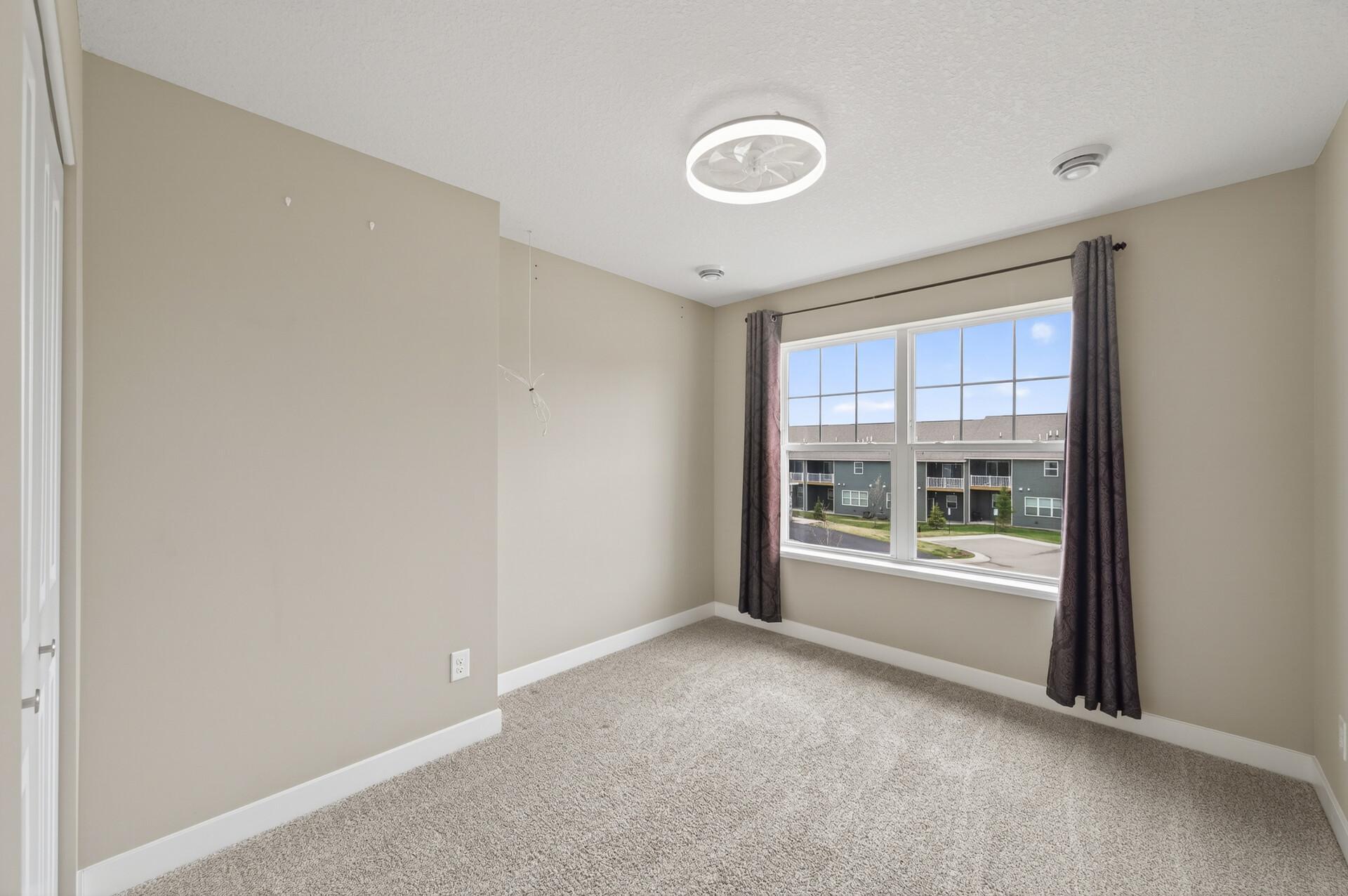 Upper level, 2nd bedroom.jpg