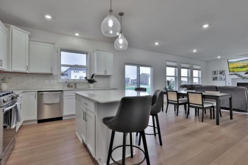 8872 Donax Row, Woodbury, MN 55129