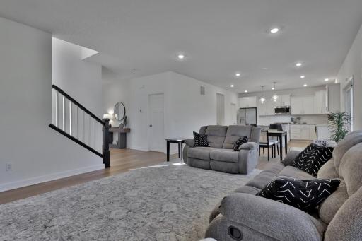 8872 Donax Row, Woodbury, MN 55129