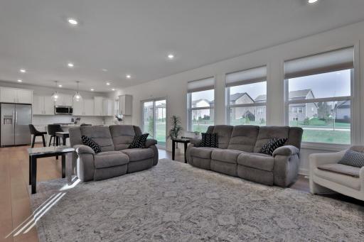 8872 Donax Row, Woodbury, MN 55129