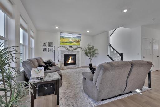 8872 Donax Row, Woodbury, MN 55129