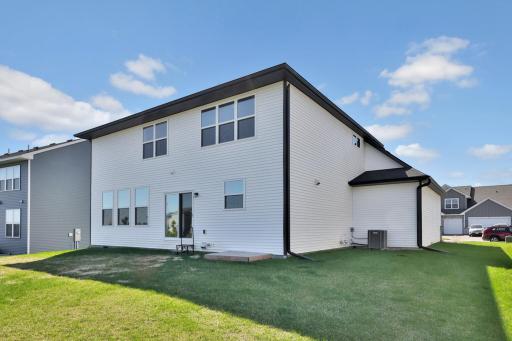 8872 Donax Row, Woodbury, MN 55129