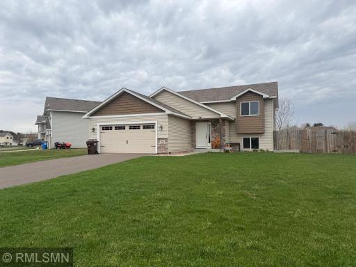 900 Nelson Avenue, Mora, MN 55051