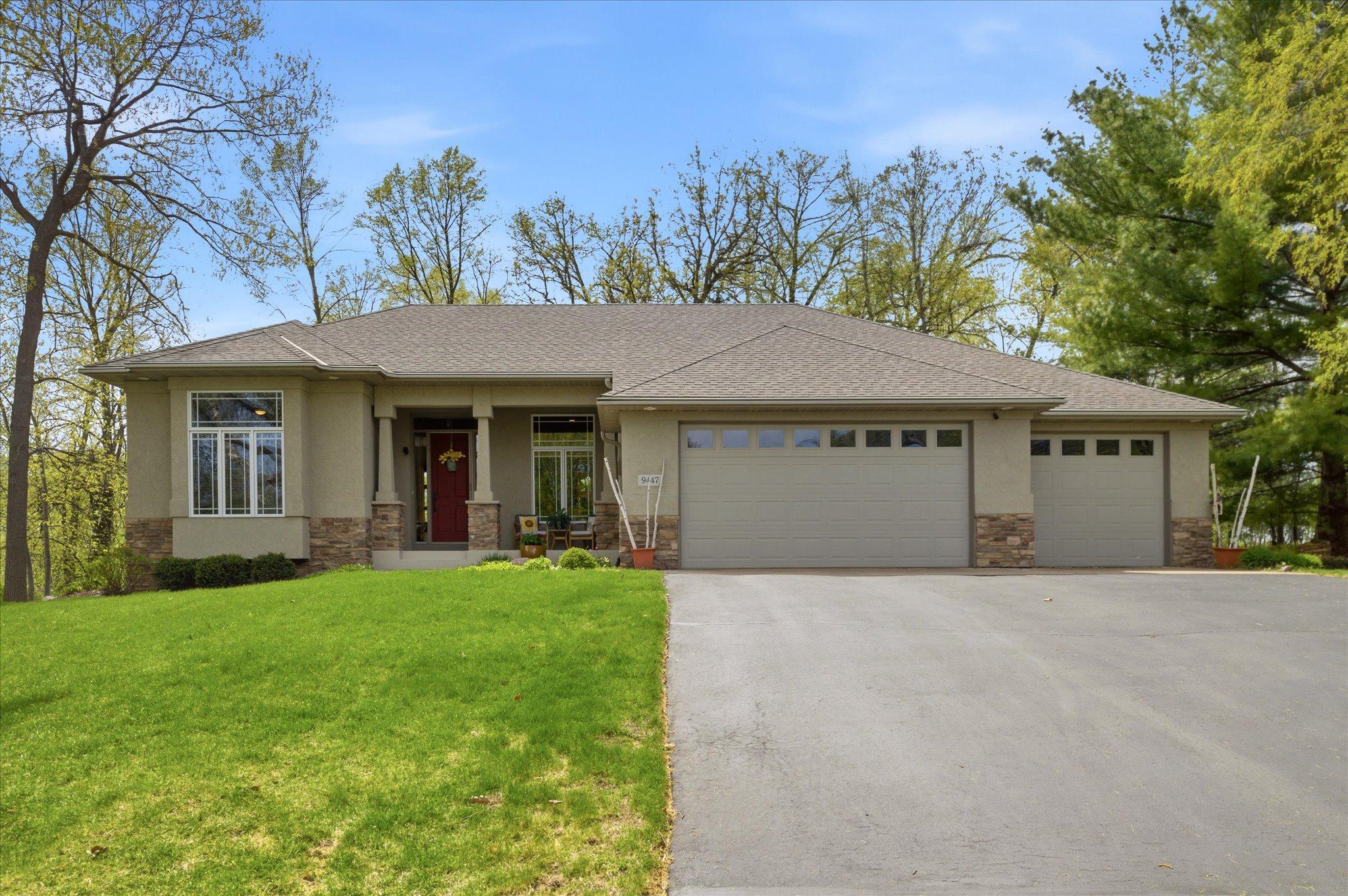 Welcome Home - wonderful cul-de-sac location